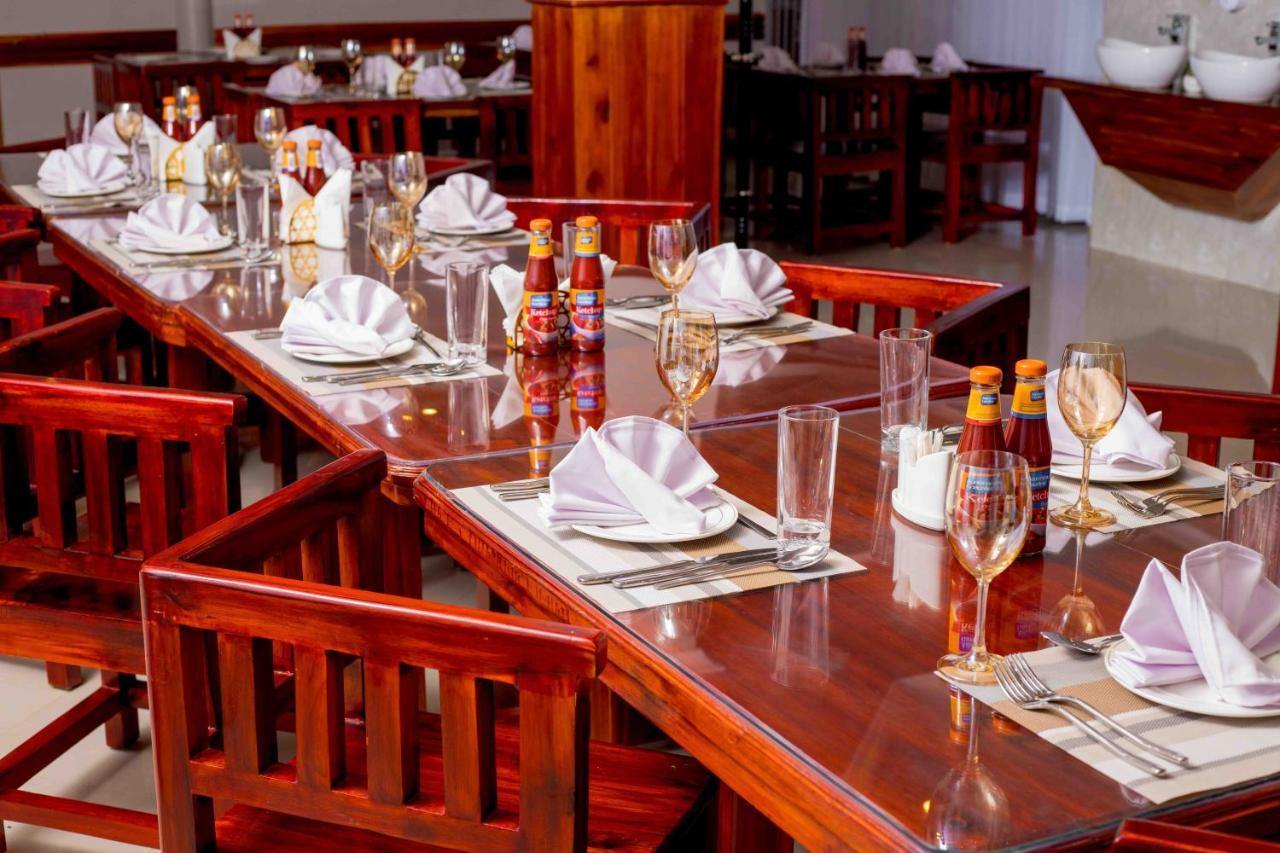 Hadjens Hotel Mwanza Kültér fotó